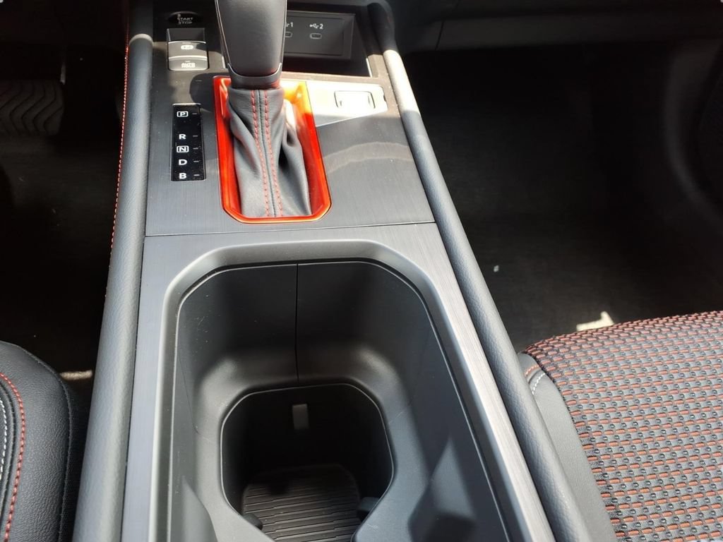 New 2026 Nissan Kicks SR FWD image 21