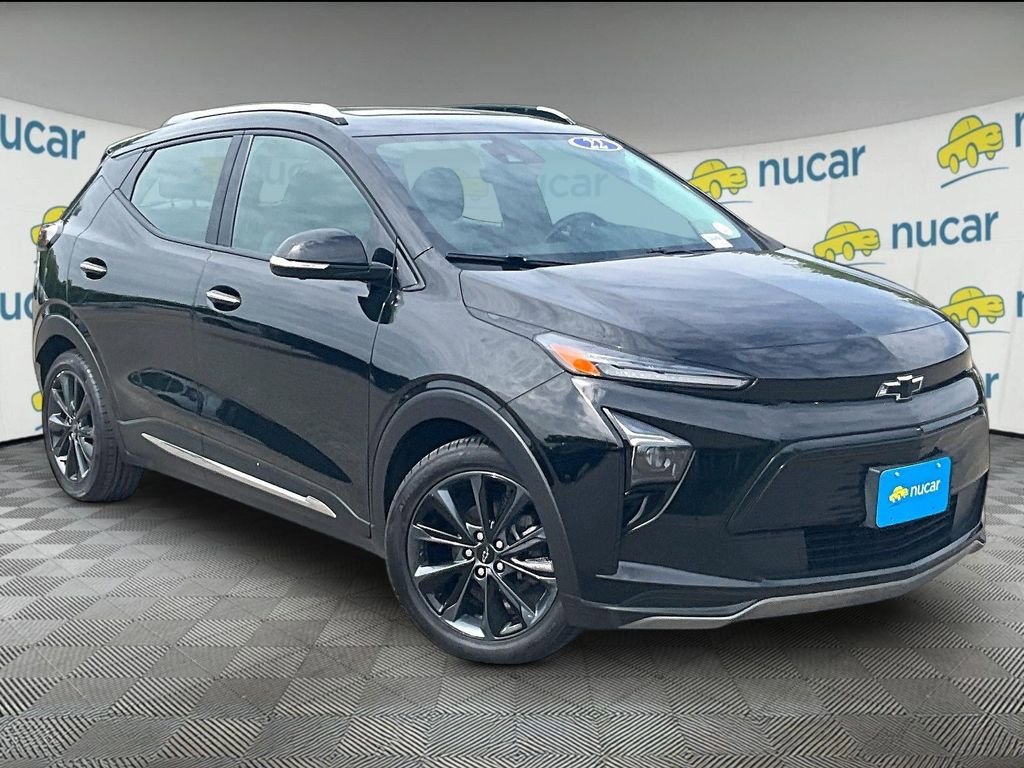 Used 2022 Chevrolet Bolt EUV Premier w/ Launch Edition FWD image 1