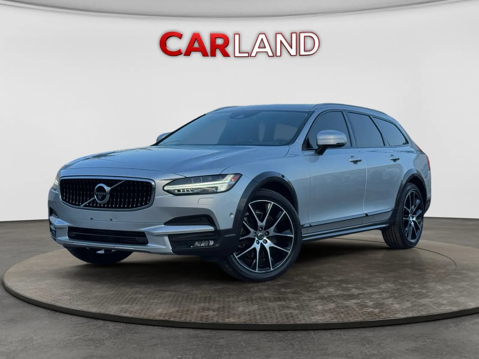 Used 2018 Volvo V90 T6 Cross Country w/ Convenience Package