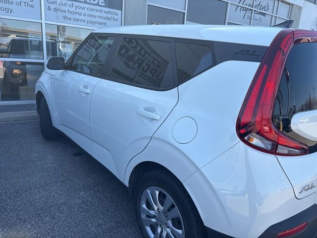 Used 2022 Kia Soul LX image 6