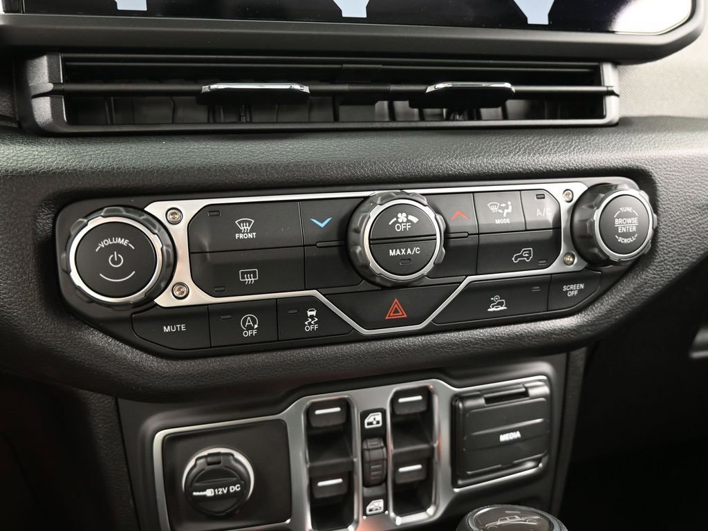New 2026 Jeep Gladiator Sport AWD/4WD image 19