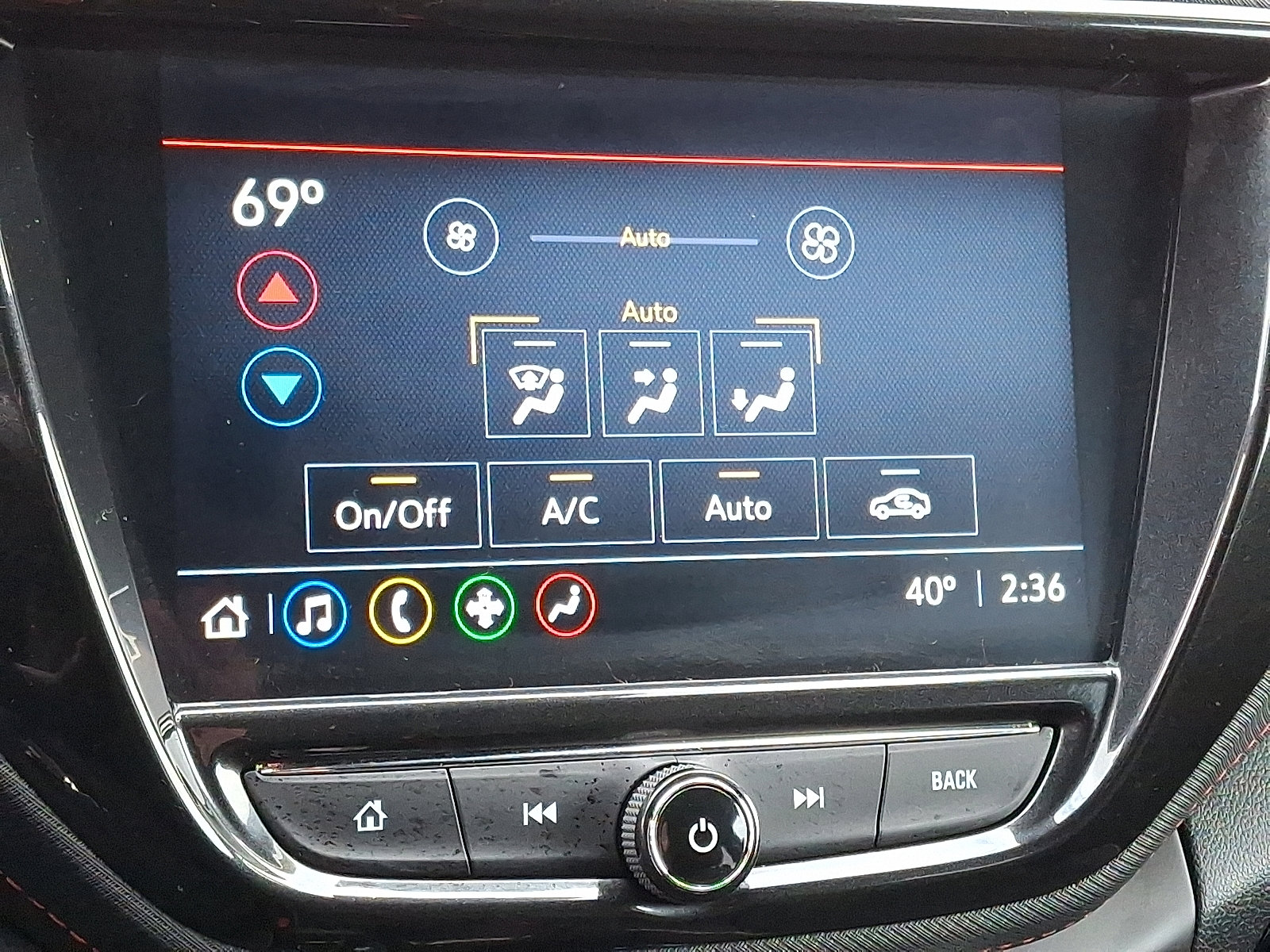 Used 2023 Chevrolet TrailBlazer RS w/ Convenience Package image 17