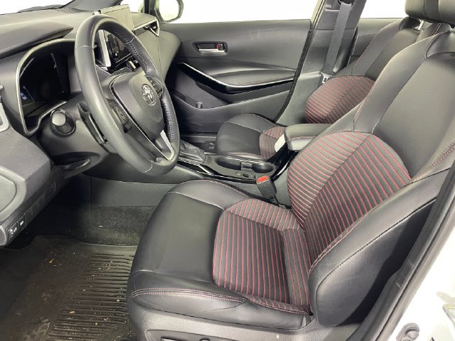 Used 2024 Toyota Corolla XSE FWD image 2