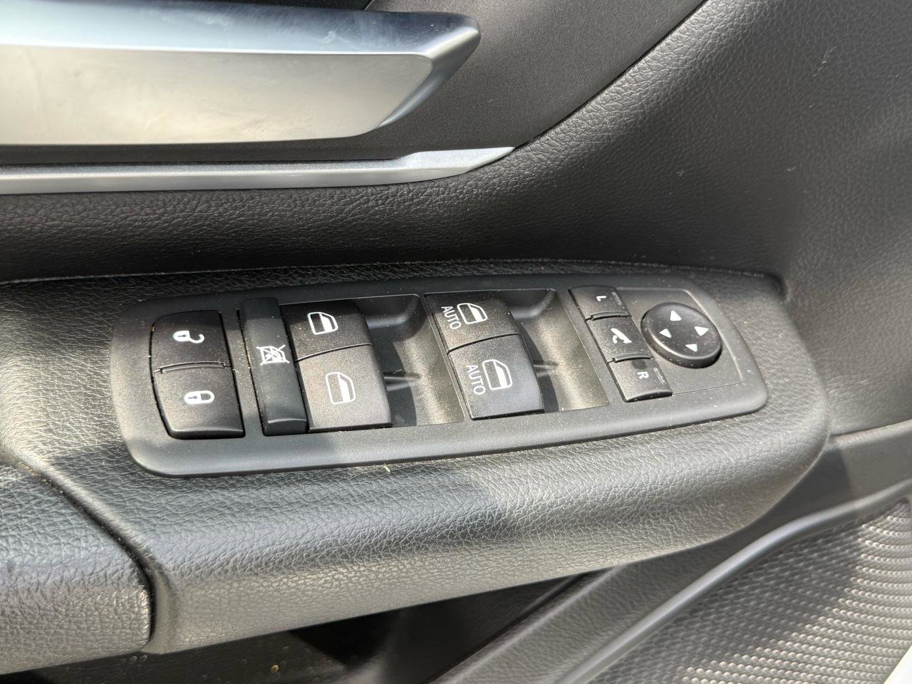 Used 2017 RAM 1500 Big Horn image 12