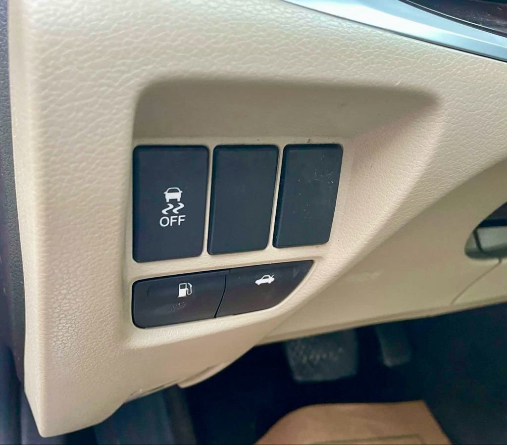 Used 2015 Acura TLX image 20