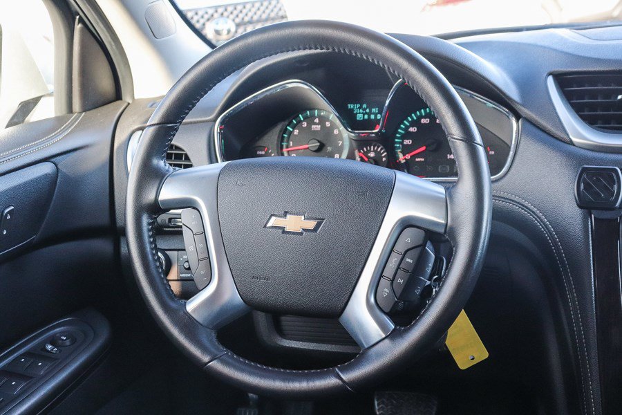 Used 2016 Chevrolet Traverse LT FWD image 16