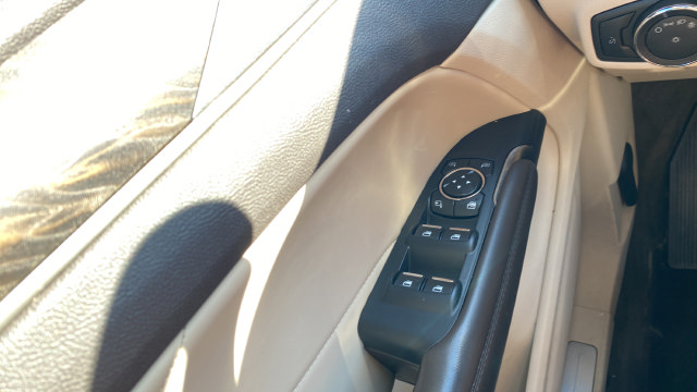 Used 2017 Lincoln MKC Reserve AWD/4WD image 21