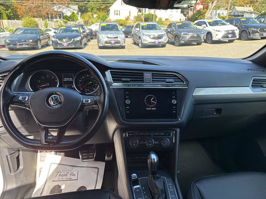 Used 2021 Volkswagen Tiguan SE R-Line image 20