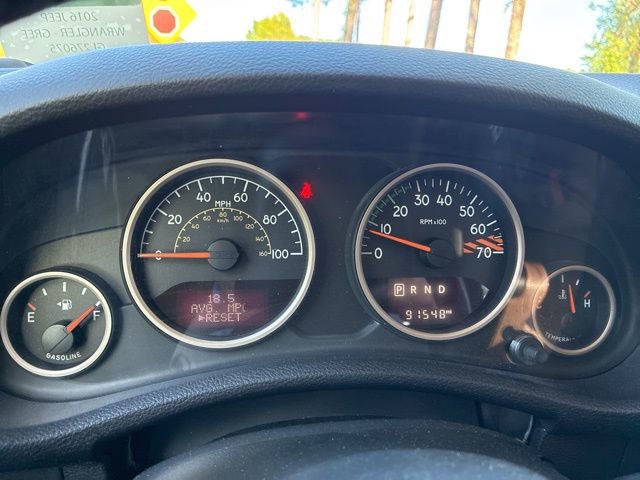 Used 2016 Jeep Wrangler Unlimited Sahara image 29