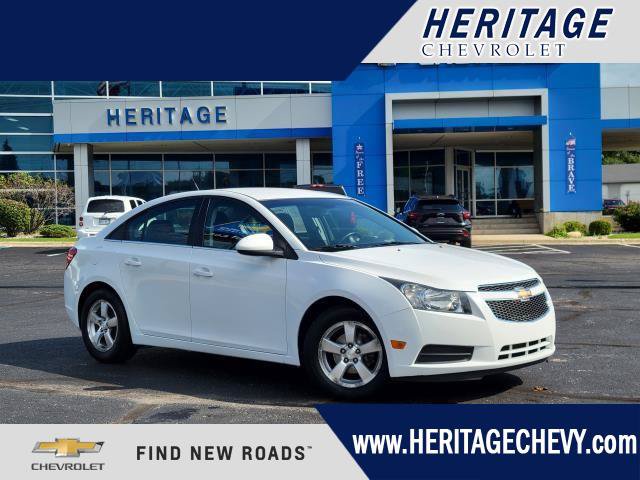 Used 2014 Chevrolet Cruze LT w/ Technology Package FWD image 1