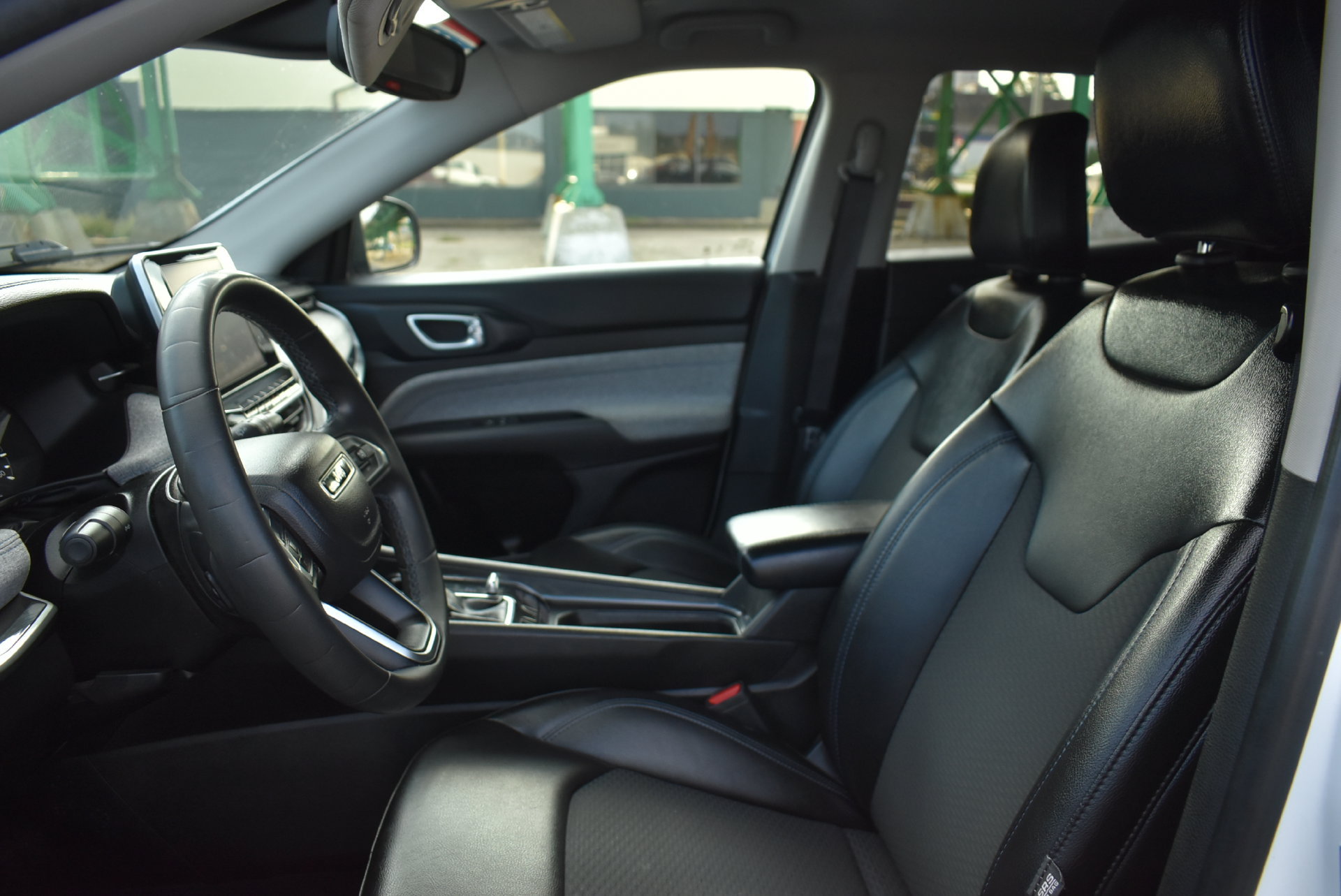 Used 2022 Jeep Compass Latitude AWD/4WD image 14