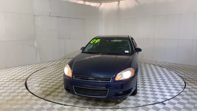 Used 2009 Chevrolet Impala LT FWD image 6