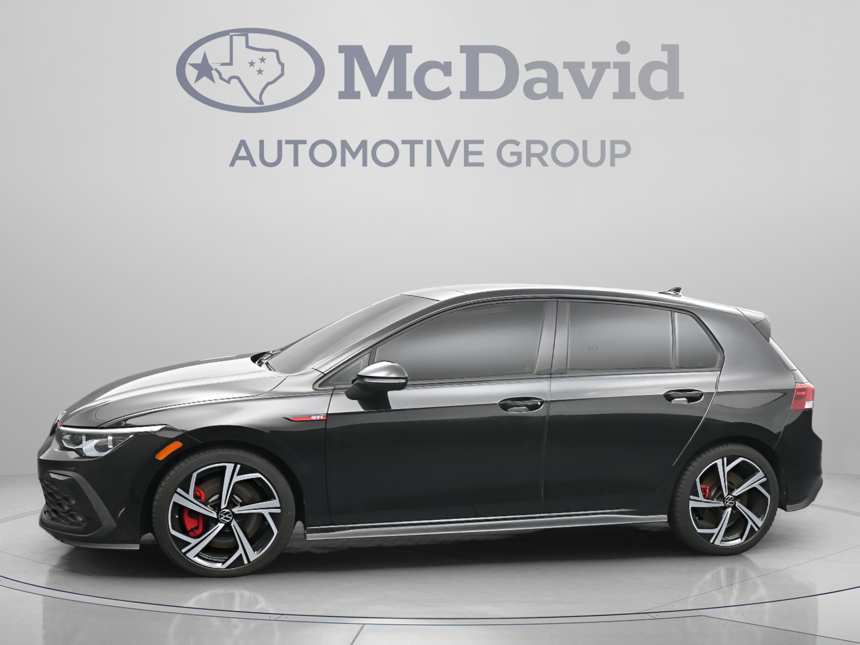 Used 2024 Volkswagen GTI SE FWD image 5
