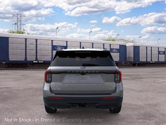 New 2026 Ford Explorer Active AWD/4WD image 5