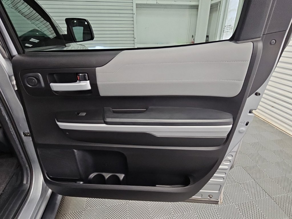 Used 2021 Toyota Tundra Limited w/ Limited Premium Package AWD/4WD image 40