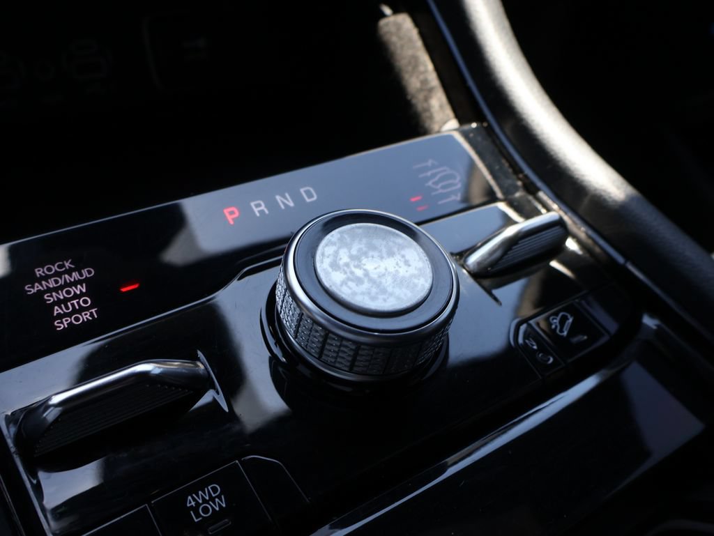 Used 2022 Jeep Grand Cherokee L Overland w/ Luxury Tech Group IV AWD/4WD image 40