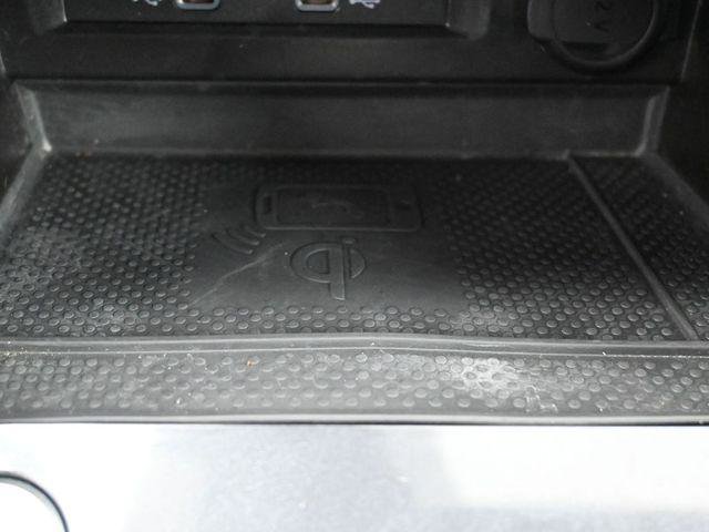 Used 2022 Volkswagen Tiguan SE R-Line image 24