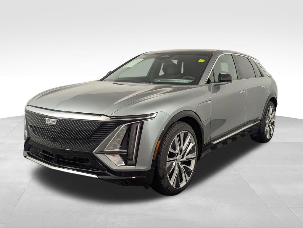 Used 2024 Cadillac Lyriq Luxury w/ LPO, Floor Liner Package image 2