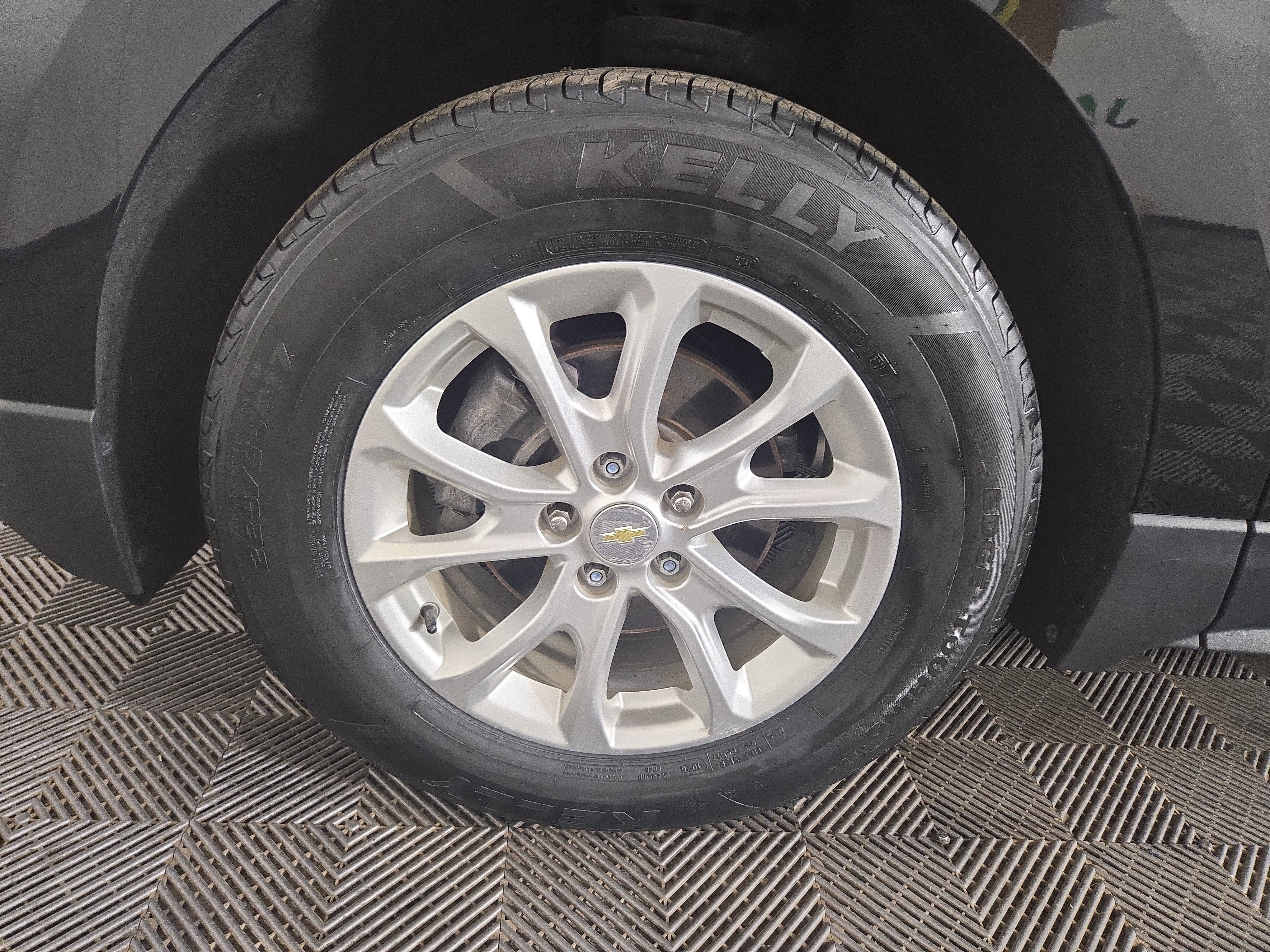 Used 2021 Chevrolet Equinox LT AWD/4WD image 32