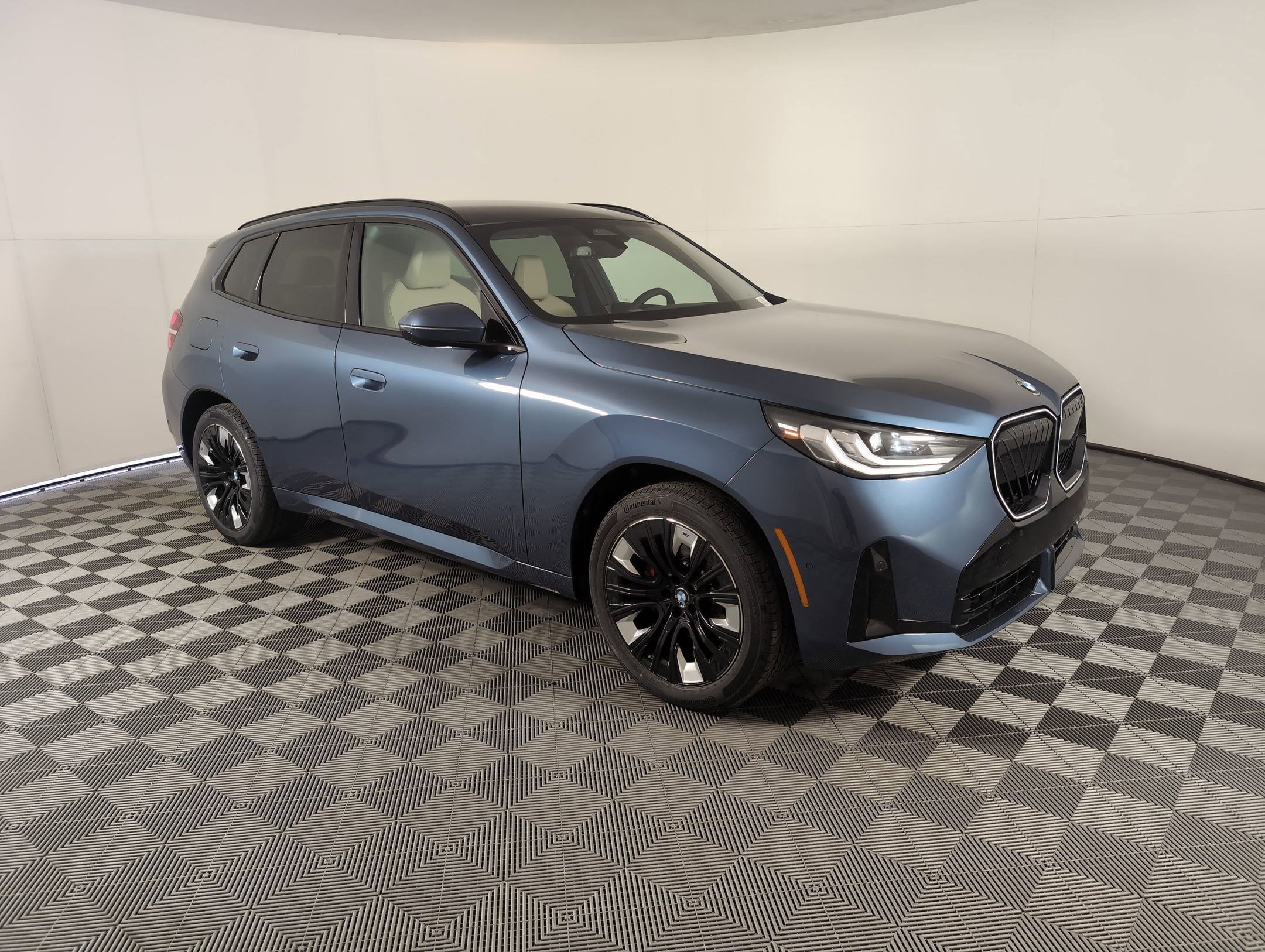 Used 2026 BMW X3 xDrive30 w/ M Sport Package image 6