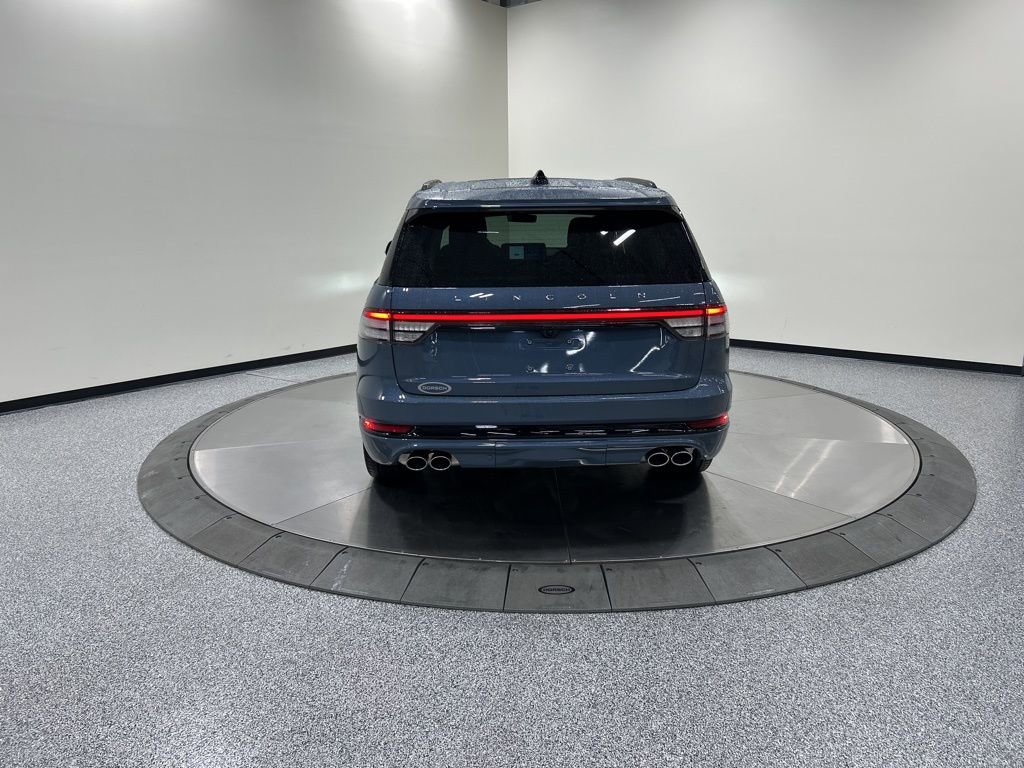 Used 2025 Lincoln Aviator Reserve w/ Equipment Group 201A image 7