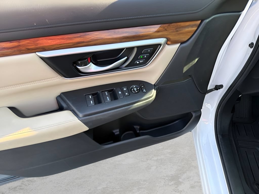 Used 2020 Honda CR-V EX-L image 17