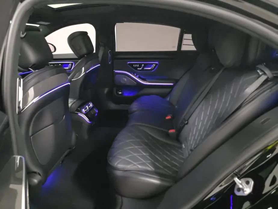 Used 2021 Mercedes-Benz S 580 4MATIC Sedan w/ AMG Line image 12