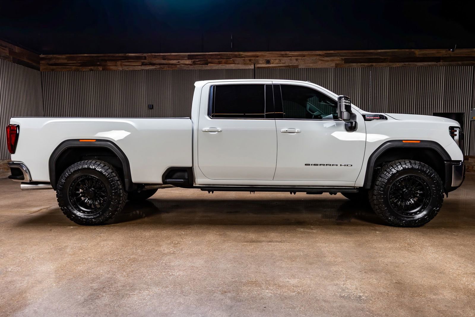 Used 2024 GMC Sierra 3500 SLE image 11