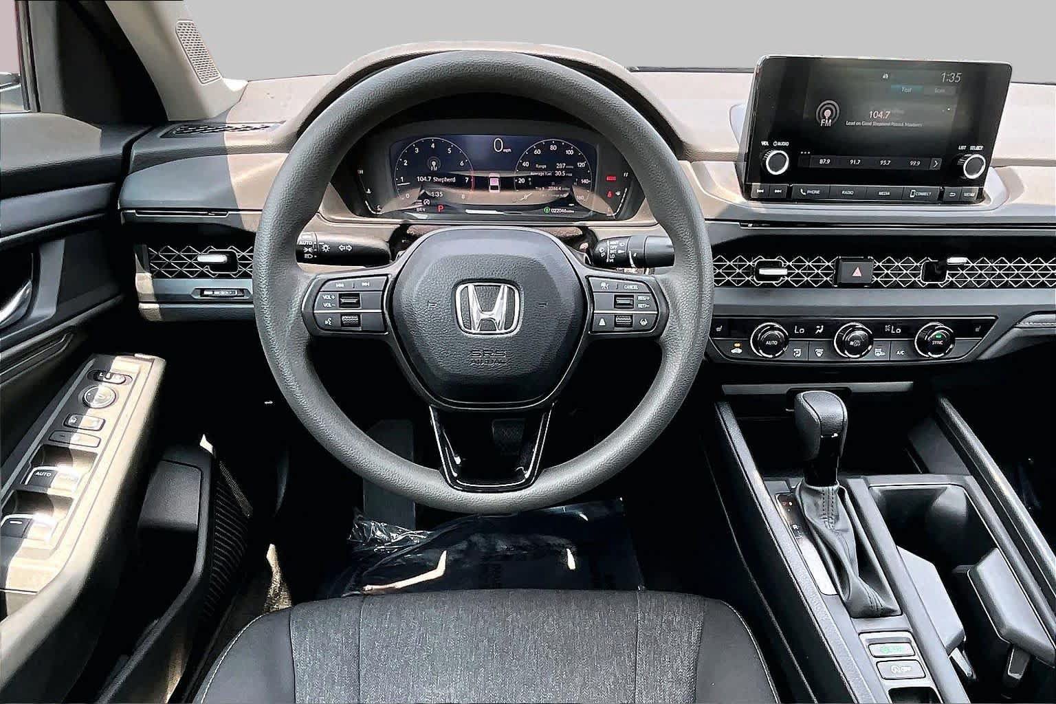 Used 2023 Honda Accord EX image 6