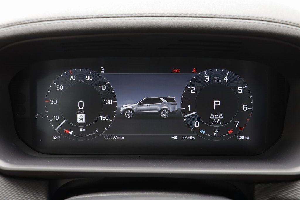 New 2026 Land Rover Discovery Limited Edition image 8