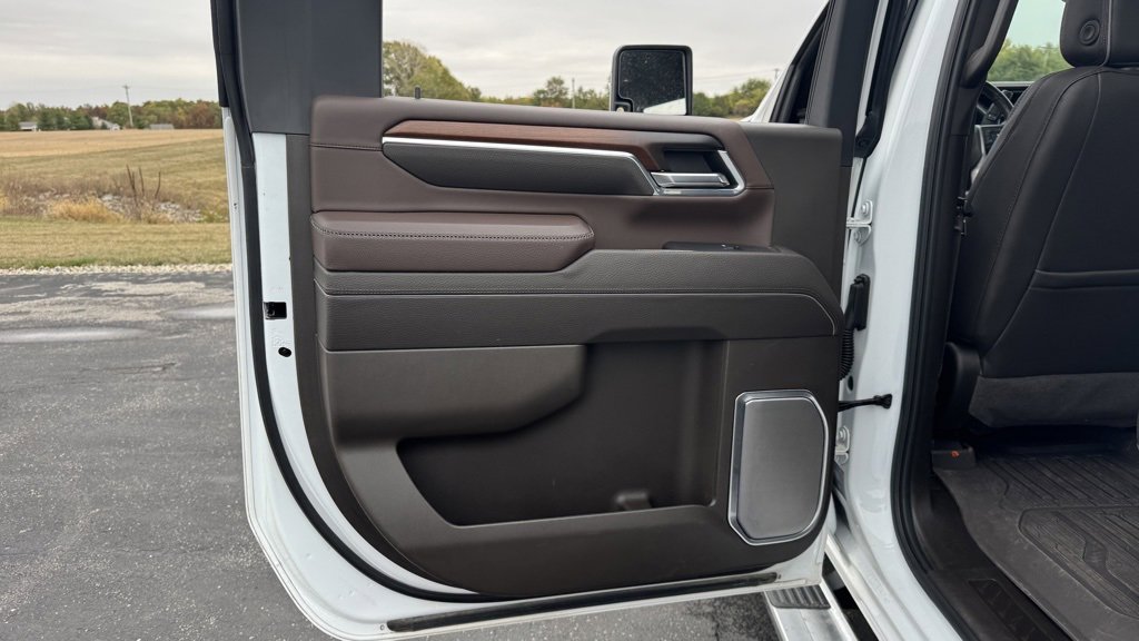 Used 2024 GMC Sierra 2500 Denali w/ Technology Package image 16