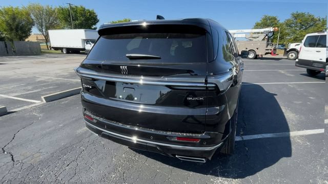 New 2026 Buick Enclave Avenir w/ Super Cruise Package AWD/4WD image 9