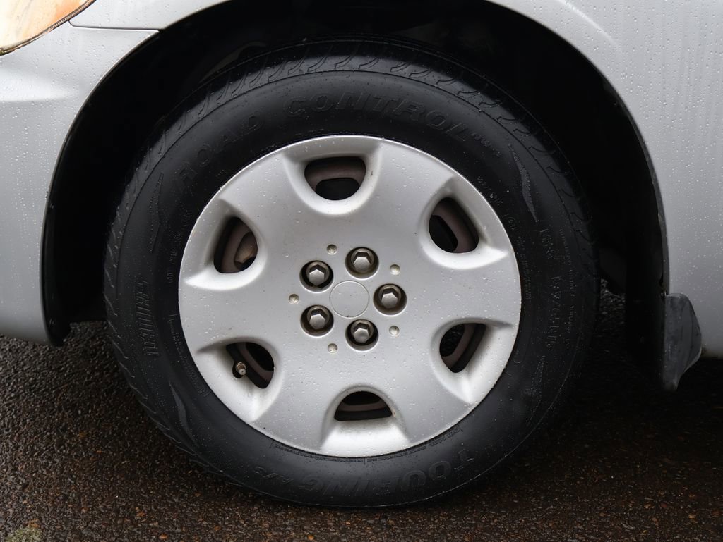 Used 2008 Chrysler PT Cruiser LX image 32