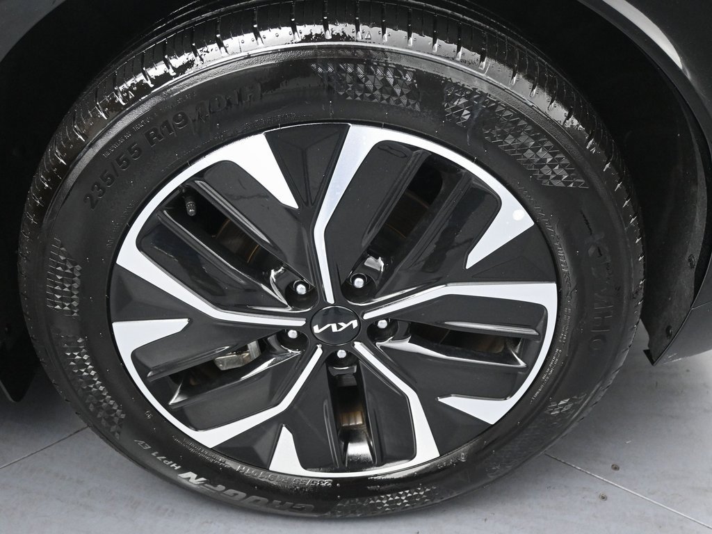 Used 2024 Kia EV6 GT-Line image 43