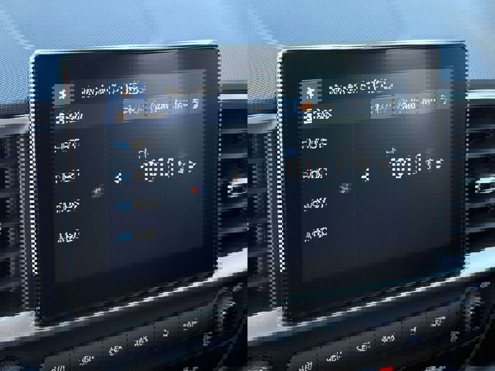 Used 2025 Hyundai Venue SE image 21