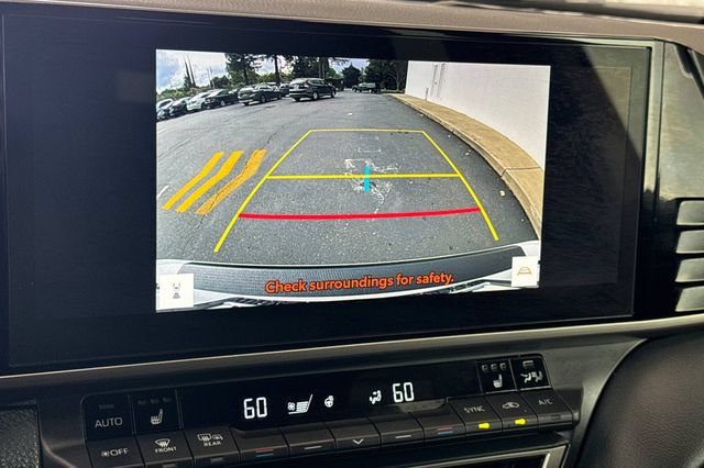 Used 2025 Toyota Camry XSE FWD image 15