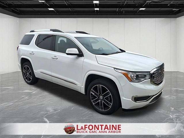 Used 2019 GMC Acadia Denali w/ Technology Package AWD/4WD image 3