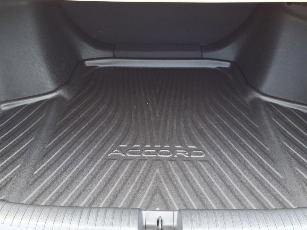 Certified 2025 Honda Accord LX image 10