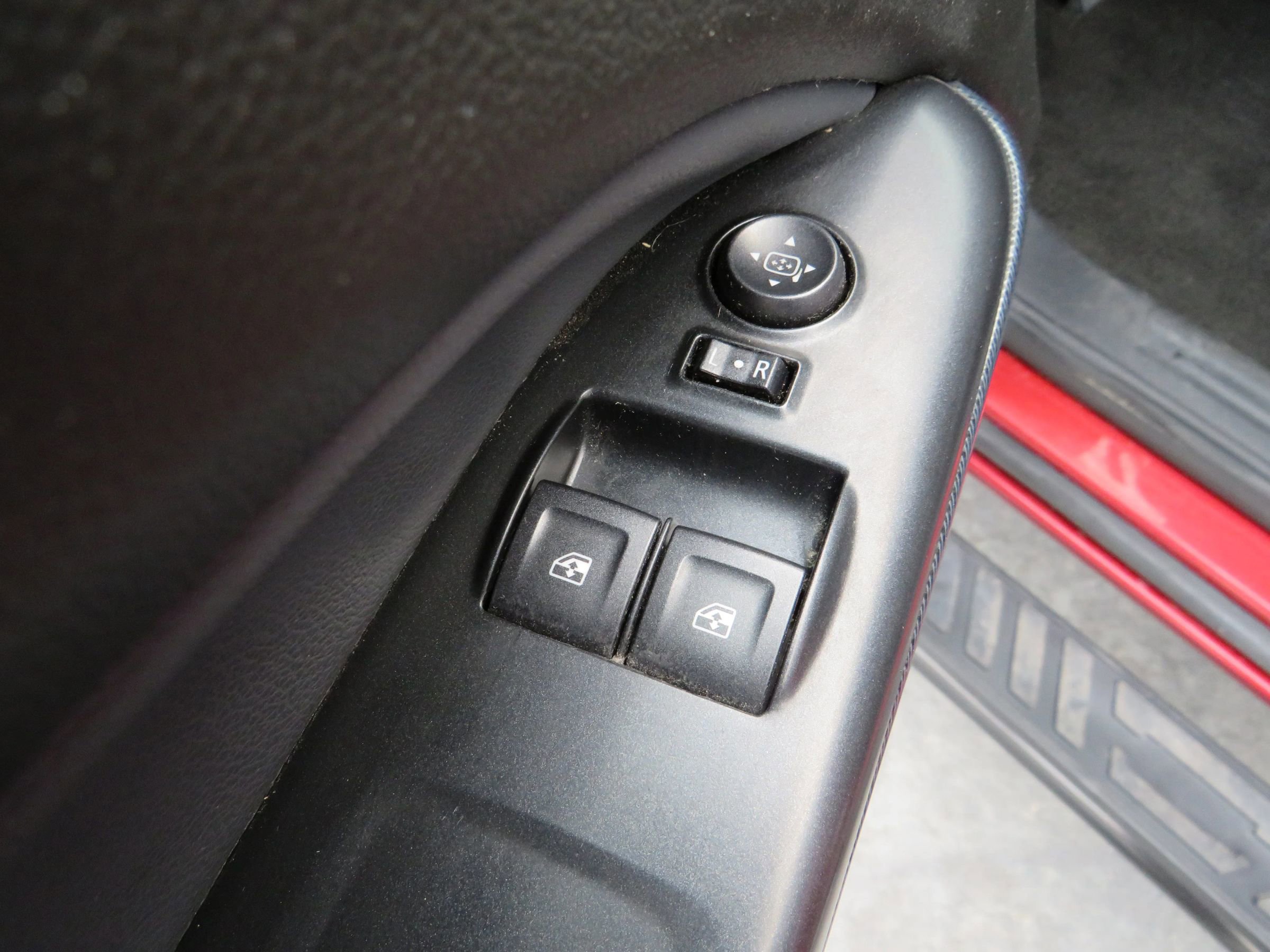 Used 2015 Chevrolet Colorado Z71 image 37