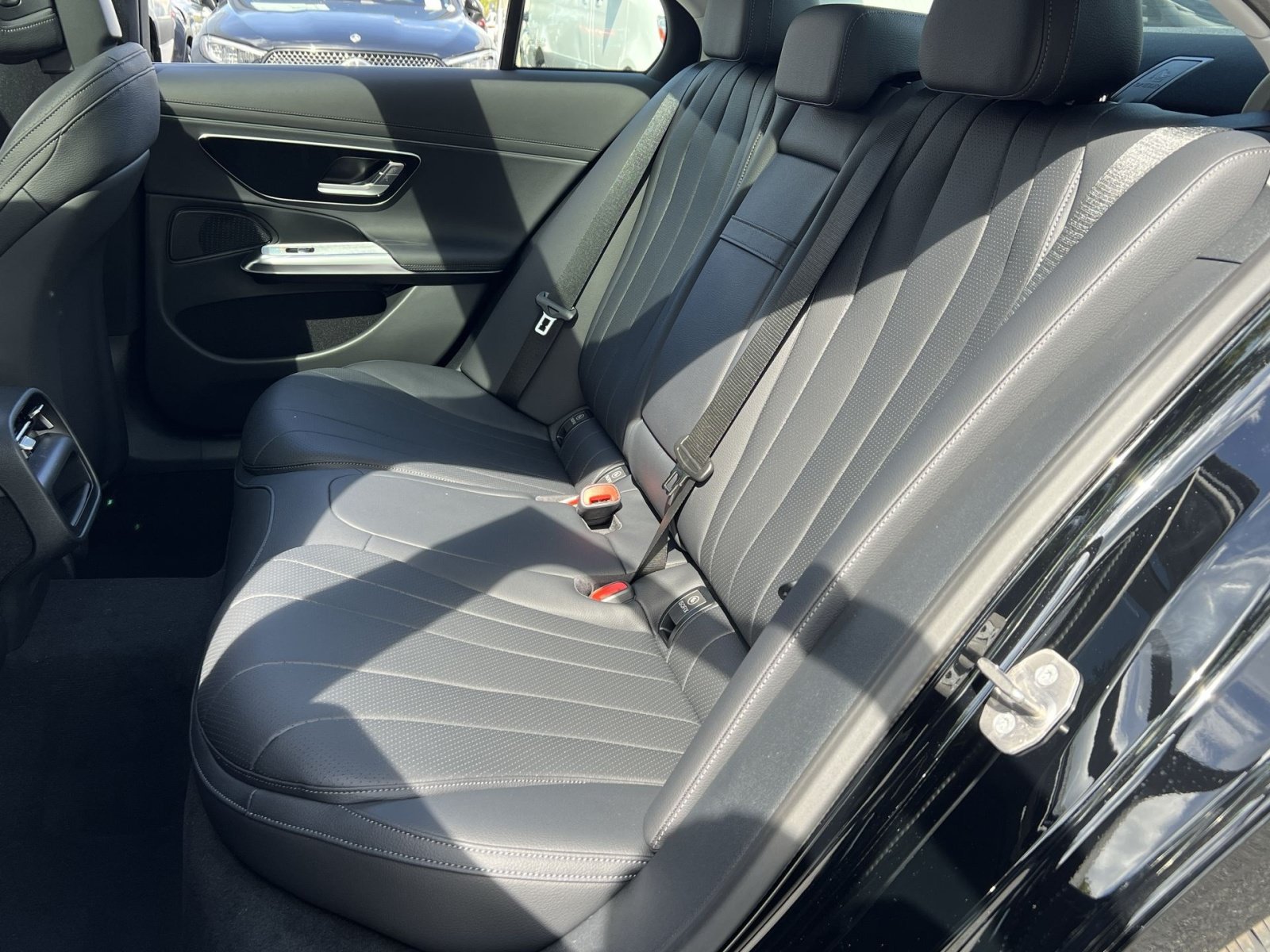 New 2027 Mercedes-Benz E 450 4MATIC Sedan image 30