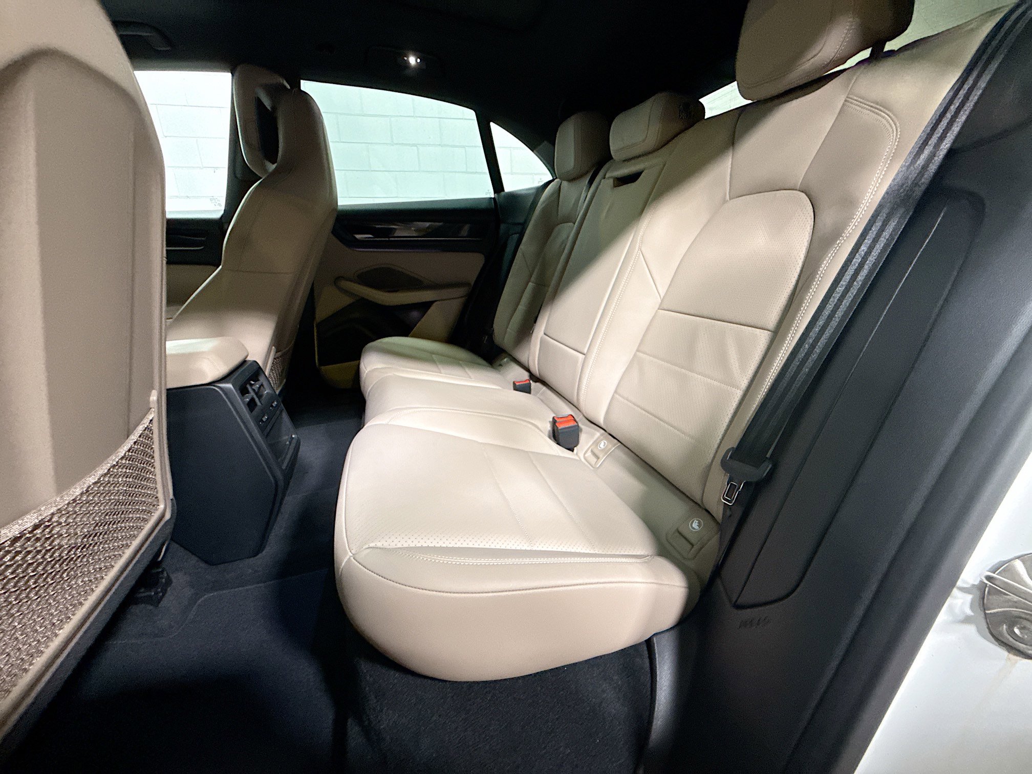 Certified 2025 Porsche Macan 4 Electric image 21