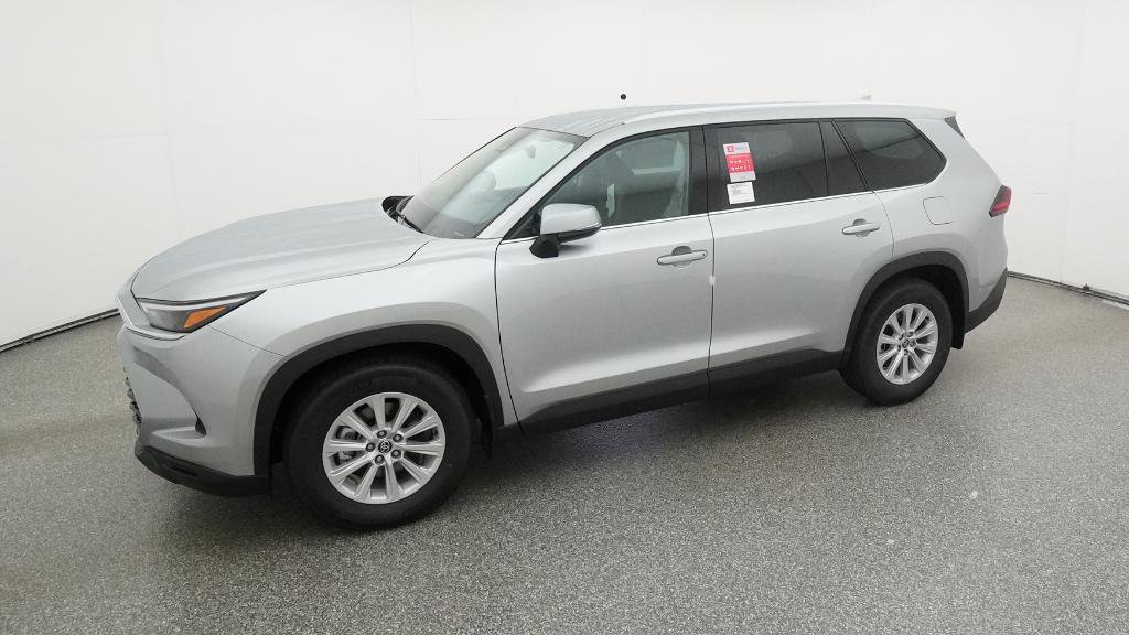 New 2026 Toyota Grand Highlander XLE image 2