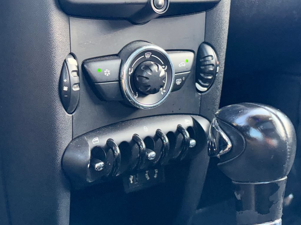 Used 2012 MINI Cooper Hardtop FWD image 16