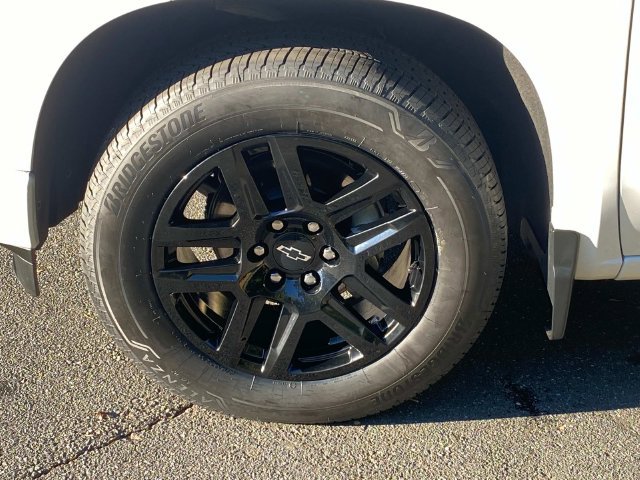 Used 2024 Chevrolet Silverado 1500 Custom RWD image 5