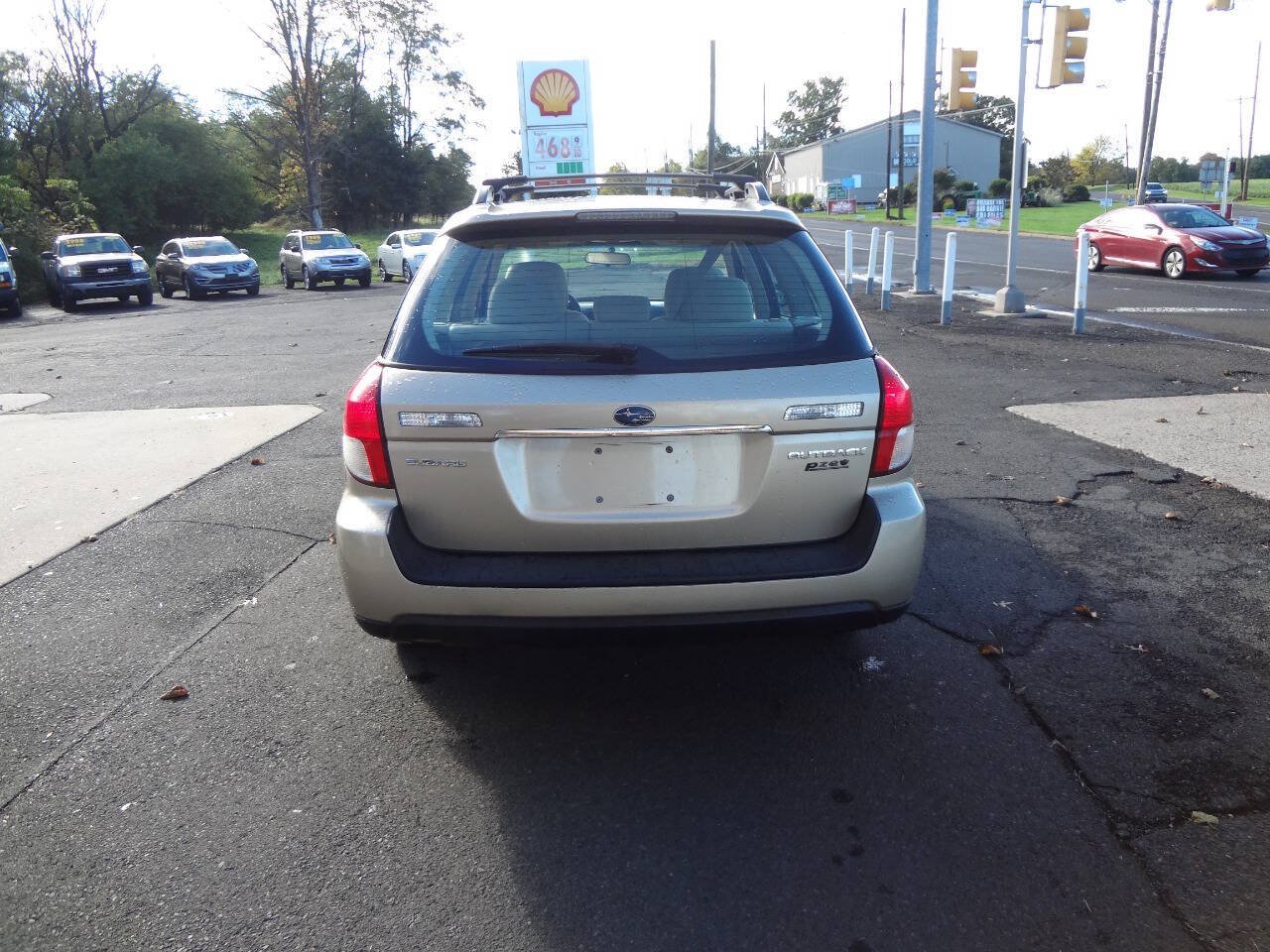 Used 2008 Subaru Outback 2.5i L.L. Bean AWD/4WD image 4