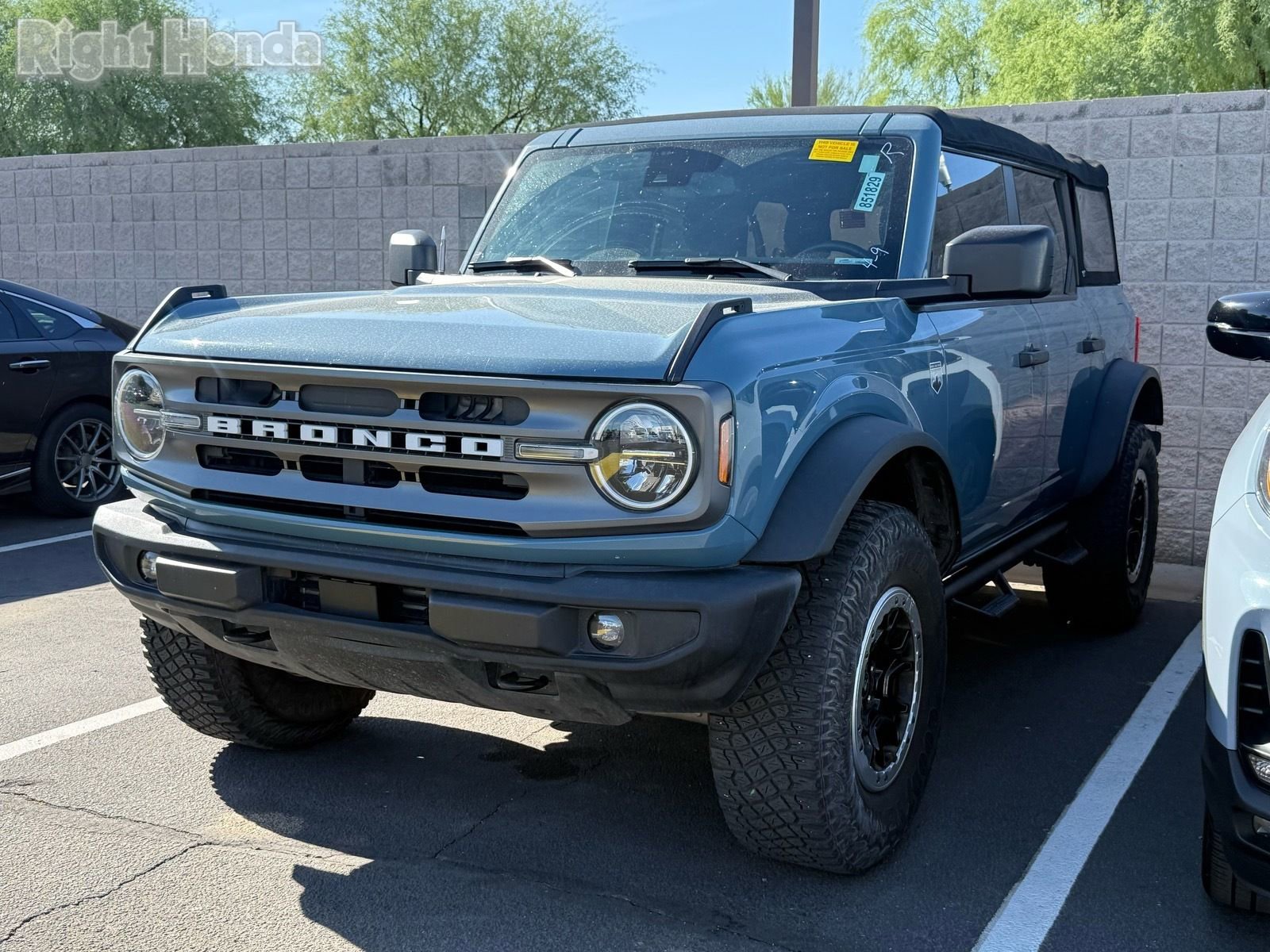 Used 2022 Ford Bronco Big Bend w/ Sasquatch Package image 2