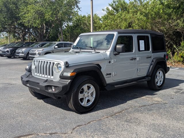 Used 2022 Jeep Wrangler Unlimited Sport AWD/4WD video 2