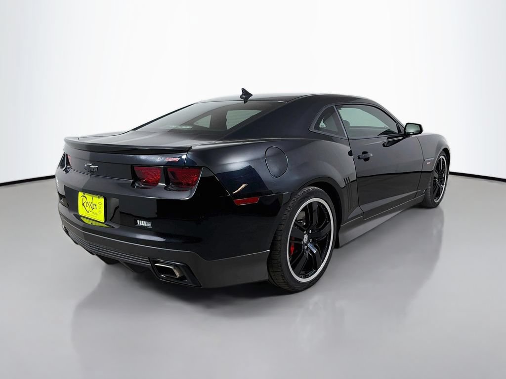 Used 2010 Chevrolet Camaro SS RWD image 6