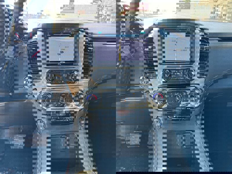 Used 2020 Chevrolet Tahoe LT image 25