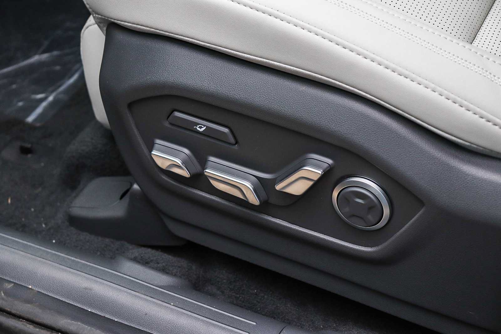 New 2026 Hyundai Santa Fe Calligraphy AWD/4WD image 24